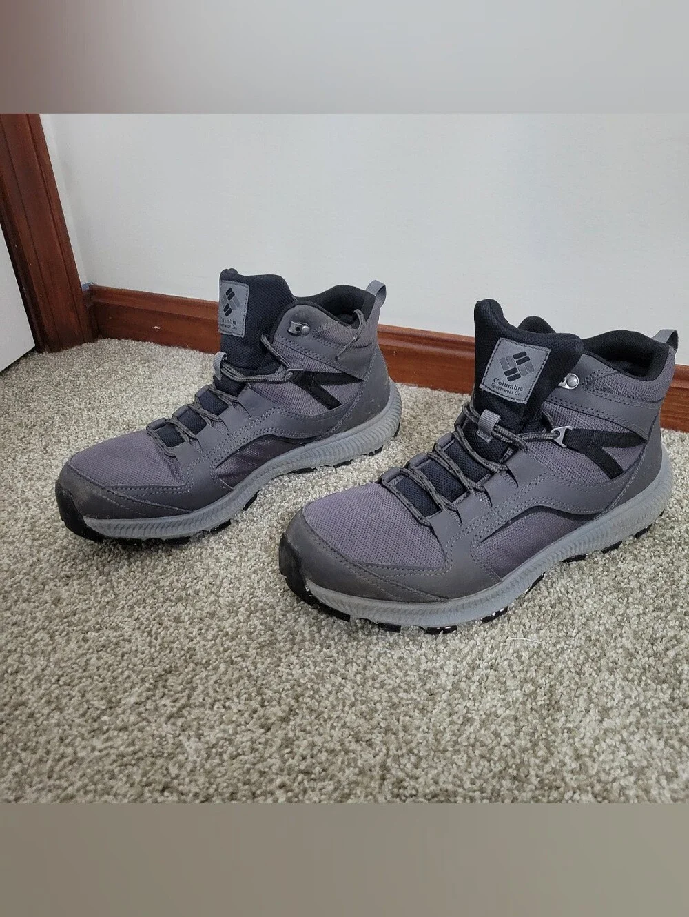 Columbia Men's Re Peak Mid Black / Gray Waterproof Trail Boots, Size 10
